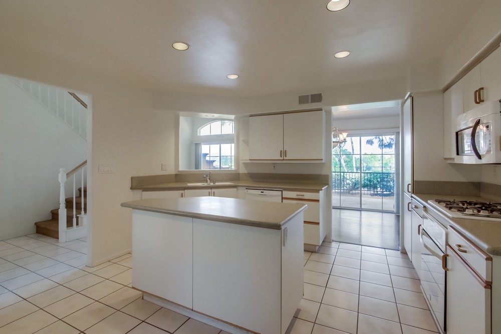 Virtual tour photo 17 of 50 for 11916 Tivoli Park Row UNIT 8