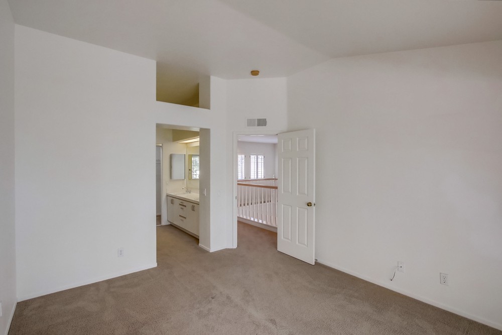 Virtual tour photo 25 of 50 for 11916 Tivoli Park Row UNIT 8