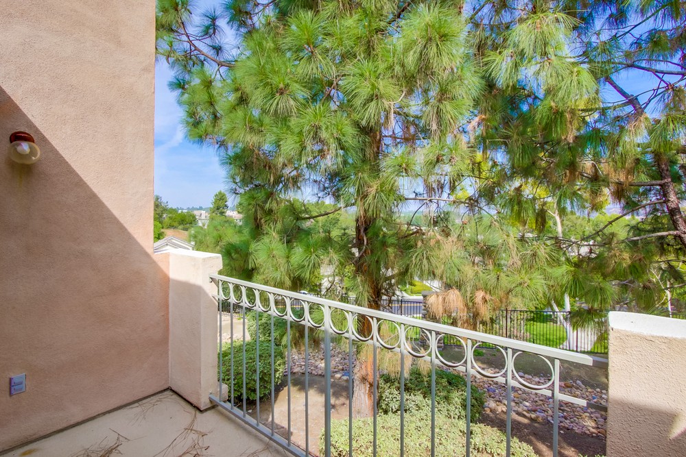 Virtual tour photo 32 of 50 for 11916 Tivoli Park Row UNIT 8