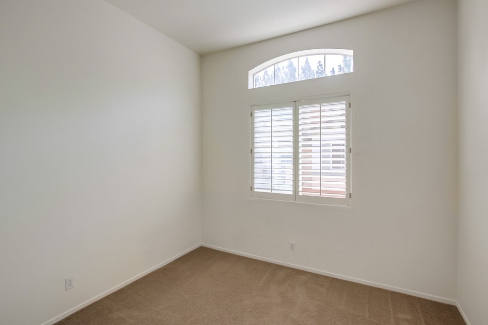 Virtual tour photo 40 of 50 for 11916 Tivoli Park Row UNIT 8