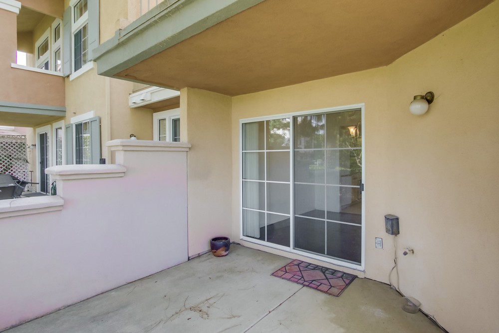 Virtual tour photo 47 of 50 for 11916 Tivoli Park Row UNIT 8