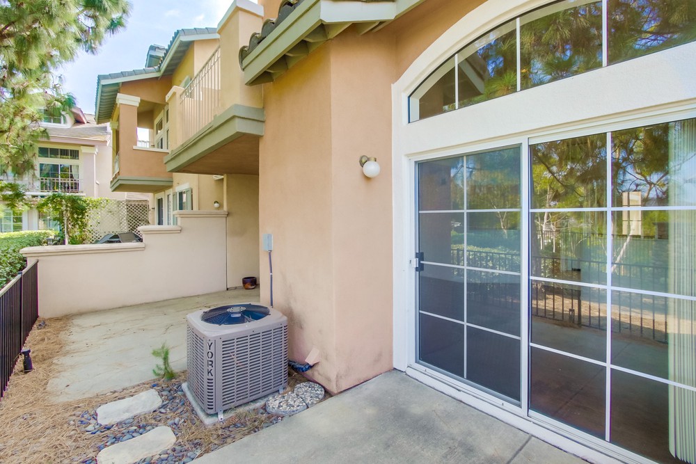 Virtual tour photo 48 of 50 for 11916 Tivoli Park Row UNIT 8