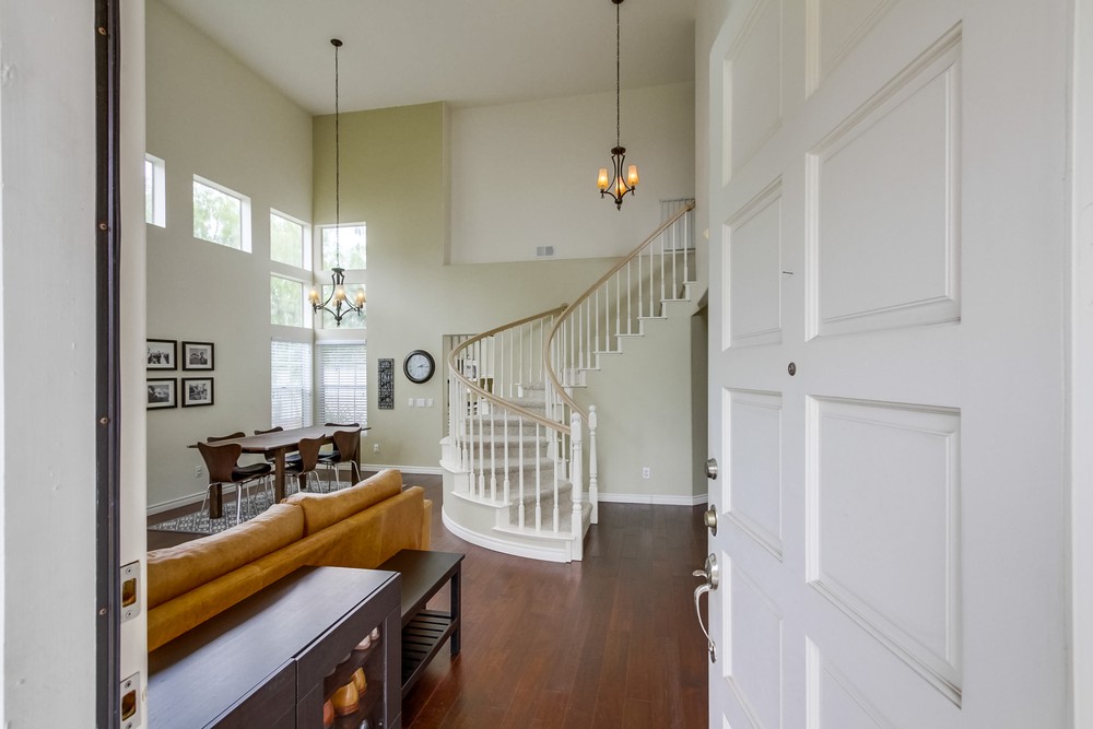 Virtual tour photo 5 of 45 for 11927 Danvers Cir