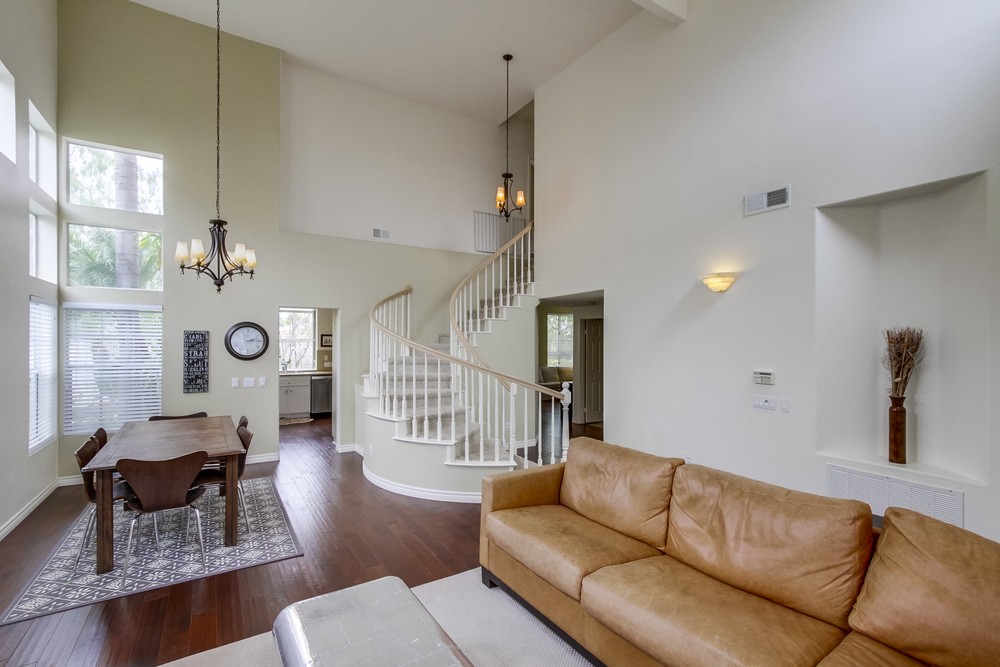 Virtual tour photo 11 of 45 for 11927 Danvers Cir