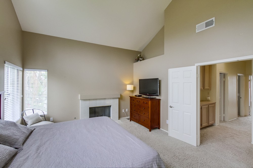 Virtual tour photo 24 of 45 for 11927 Danvers Cir