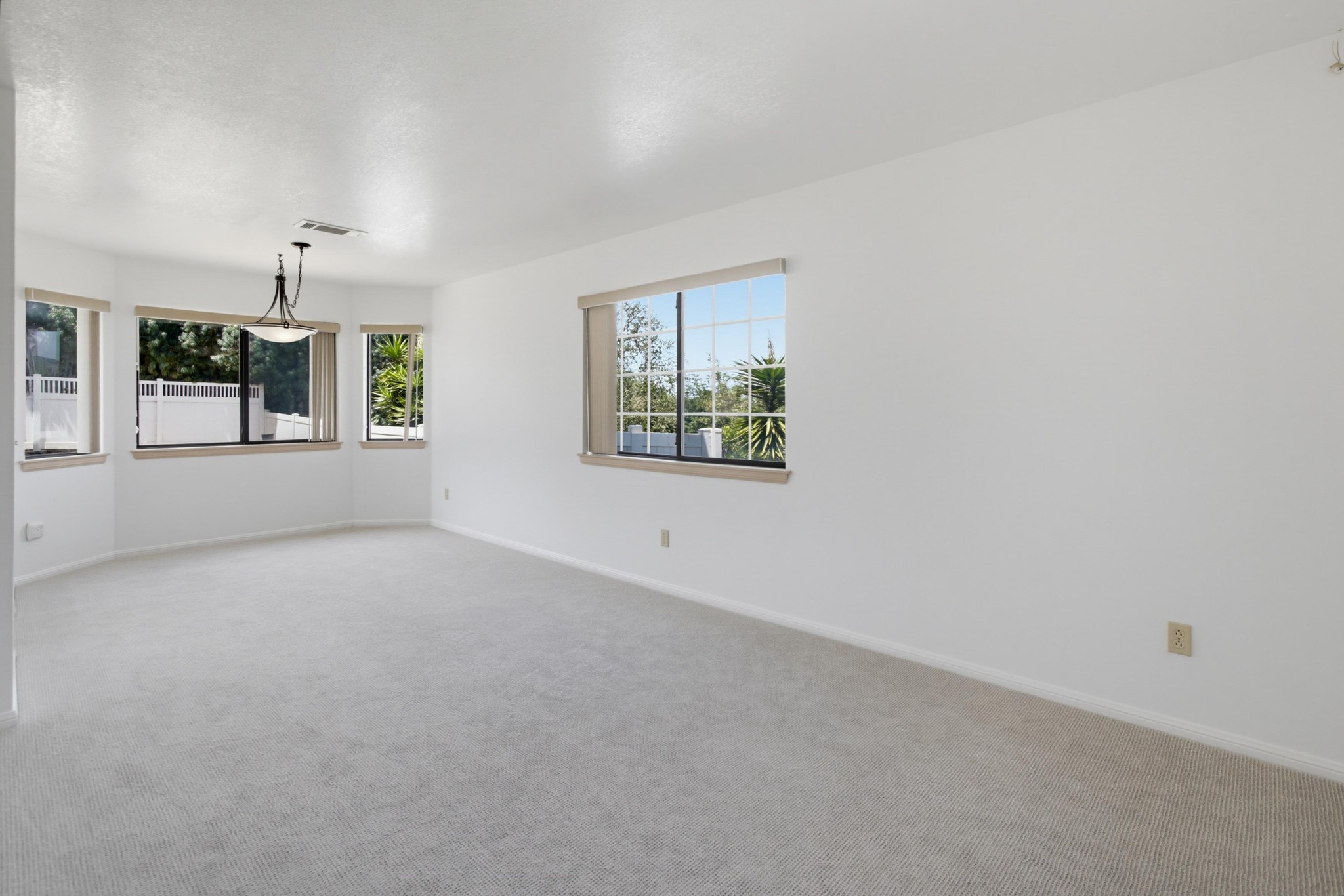 Virtual tour photo 8 of 62 for 1193 Phillips St