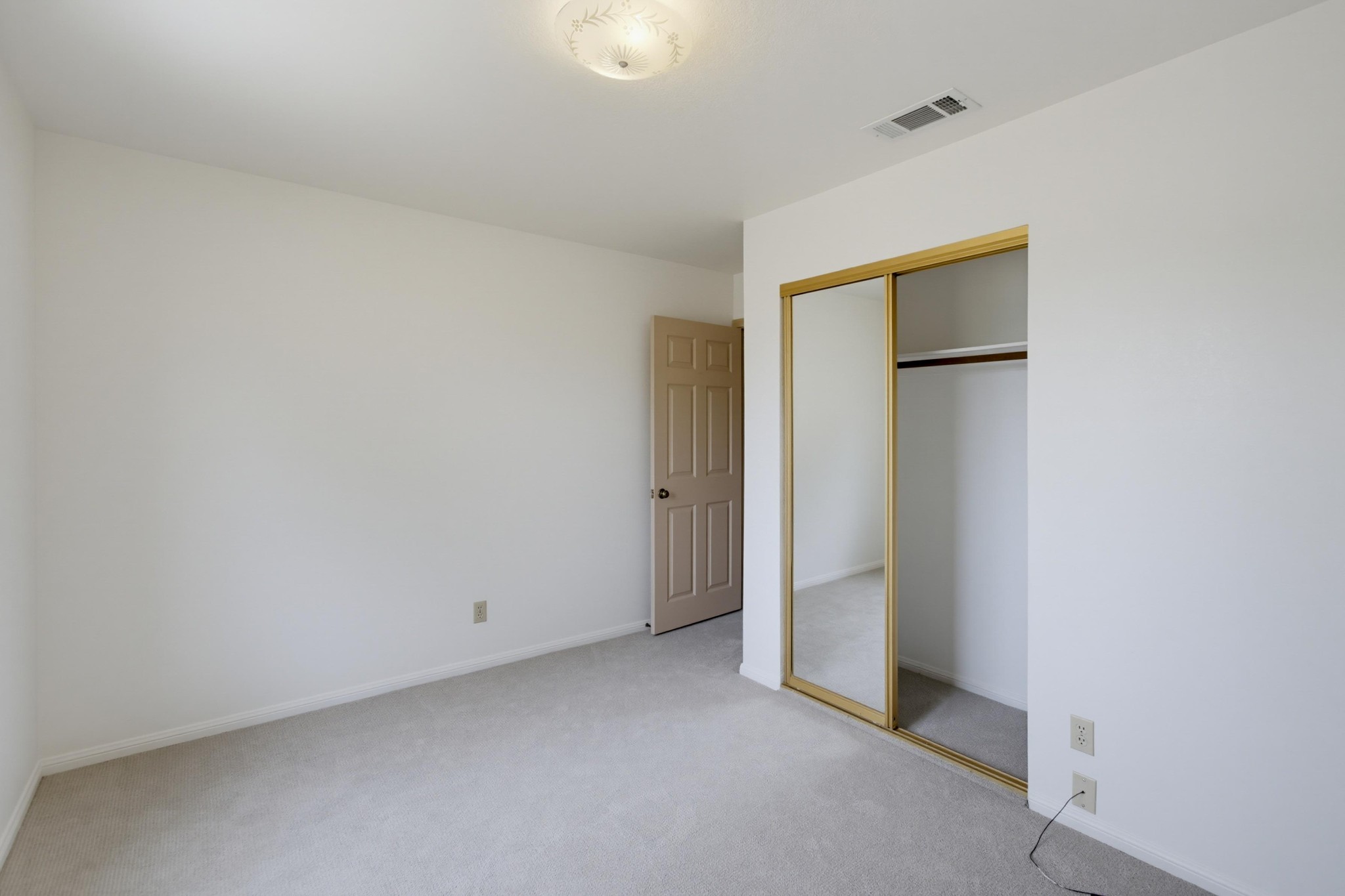 Virtual tour photo 30 of 62 for 1193 Phillips St