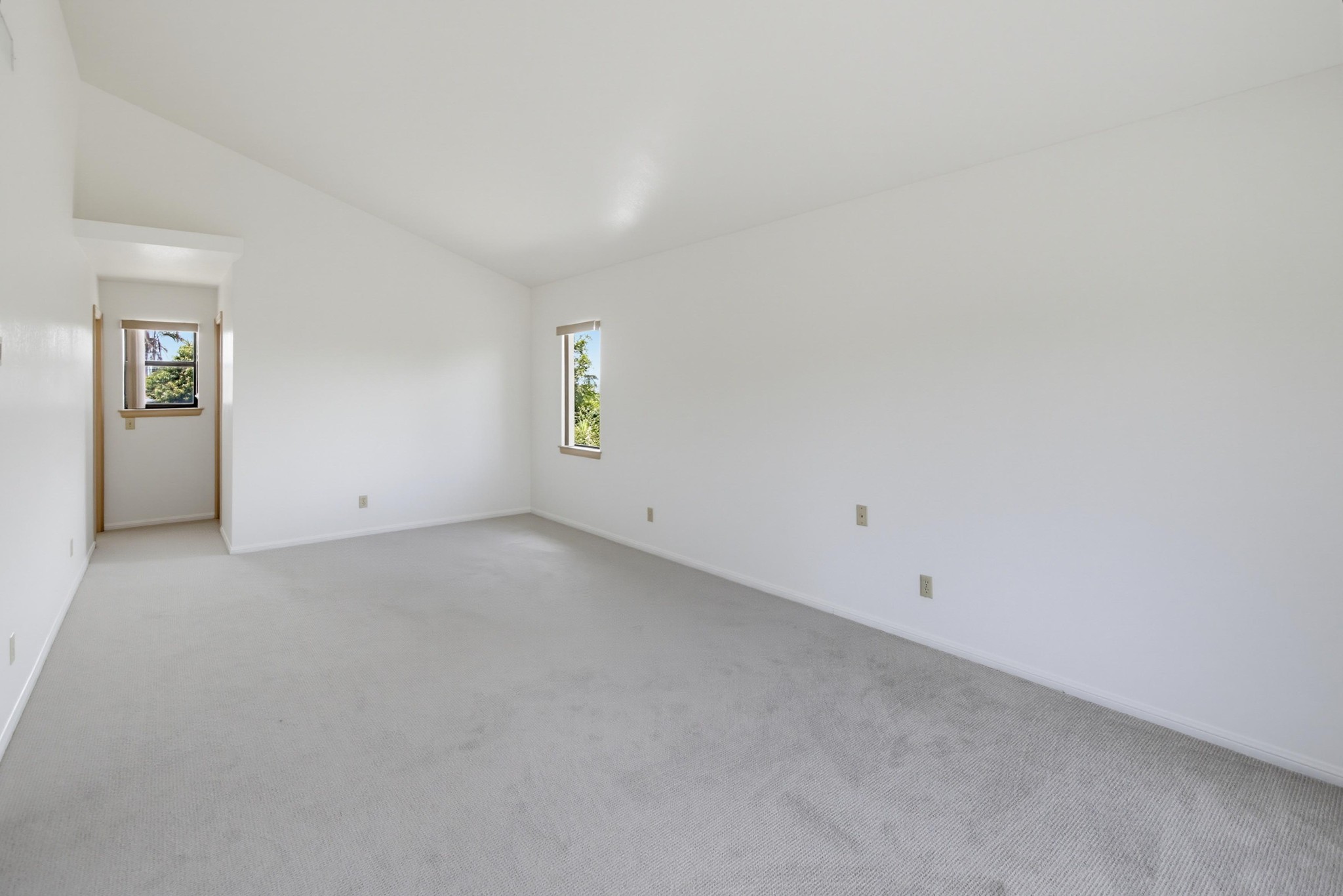 Virtual tour photo 37 of 62 for 1193 Phillips St