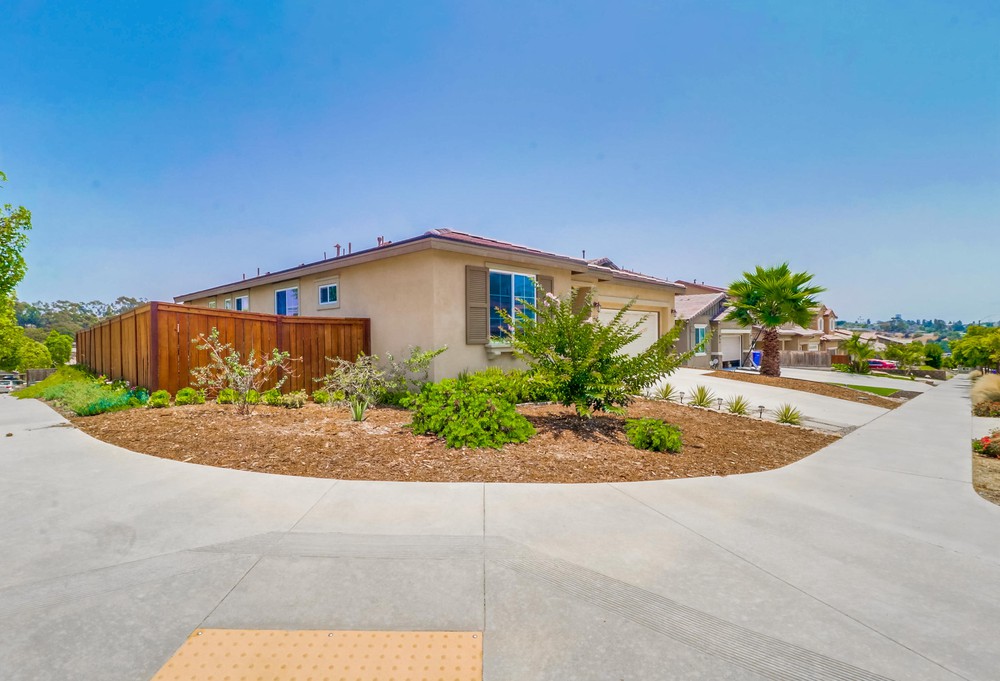 Virtual tour photo 3 of 46 for 1193 Tangelos Pl