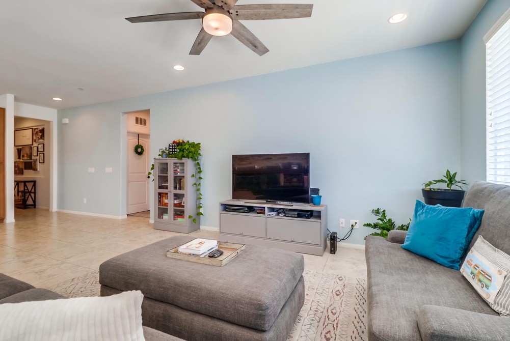 Virtual tour photo 15 of 46 for 1193 Tangelos Pl
