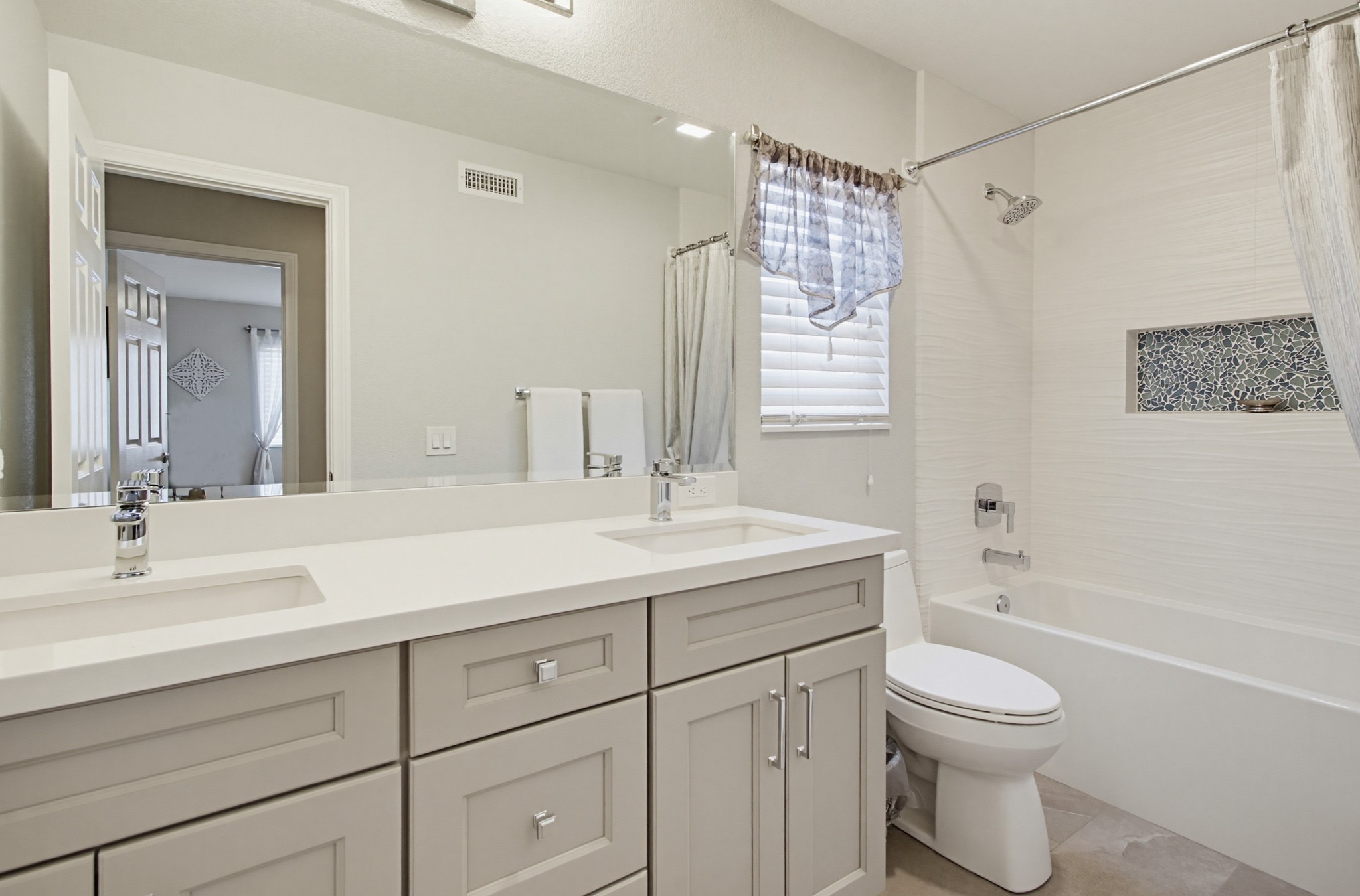 Virtual tour photo 54 of 75 for 11937 Mil Pitrero Rd