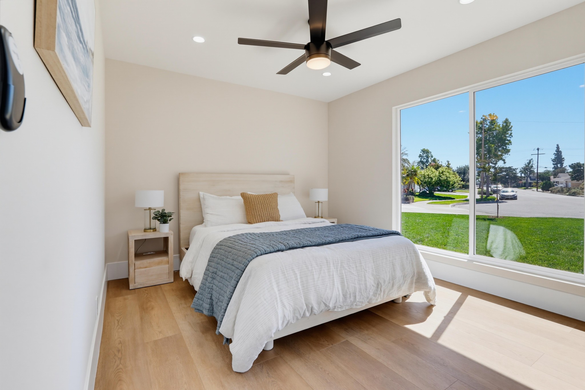 Virtual tour photo 23 of 40 for 1195 N Lincoln St