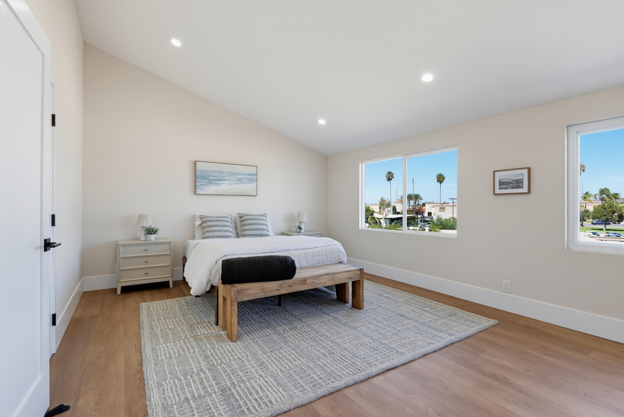 Virtual tour photo 24 of 40 for 1195 N Lincoln St