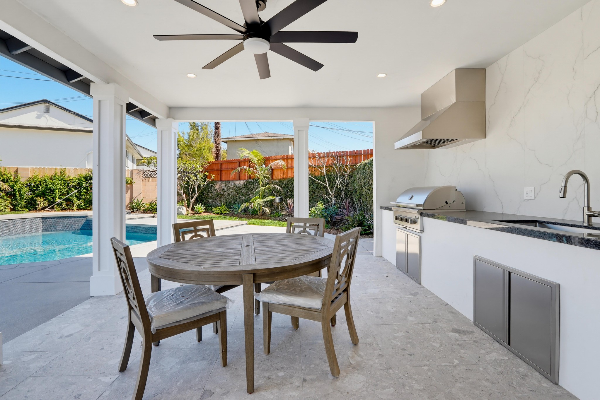 Virtual tour photo 32 of 40 for 1195 N Lincoln St