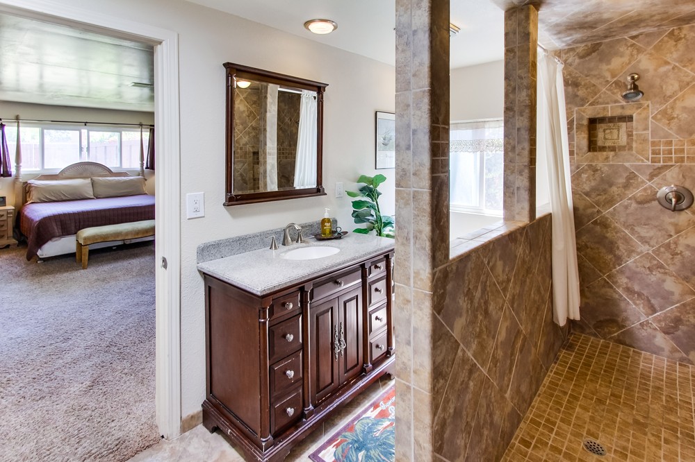 Virtual tour photo 24 of 48 for 1195 Sunset Cliffs Boulevard