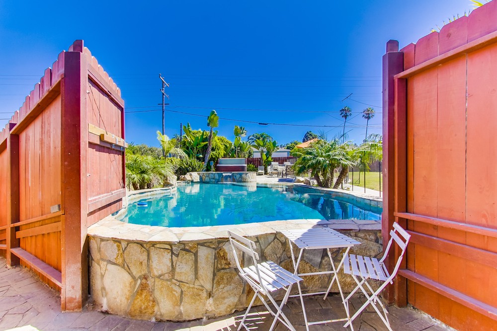 Virtual tour photo 36 of 48 for 1195 Sunset Cliffs Boulevard