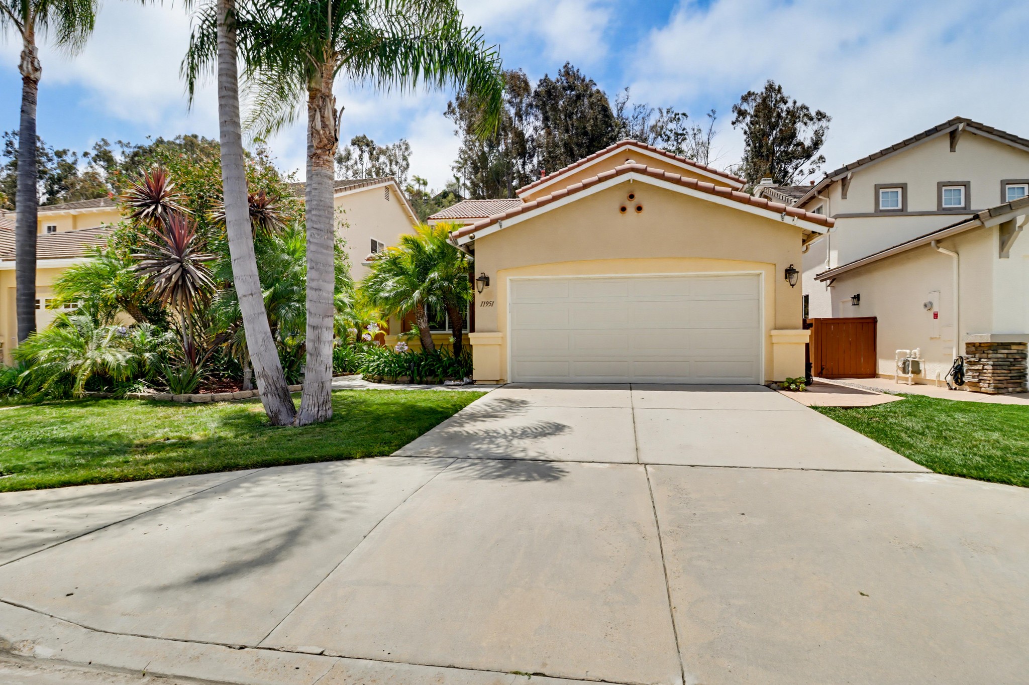 Virtual tour photo 3 of 61 for 11951 Cypress Valley Dr