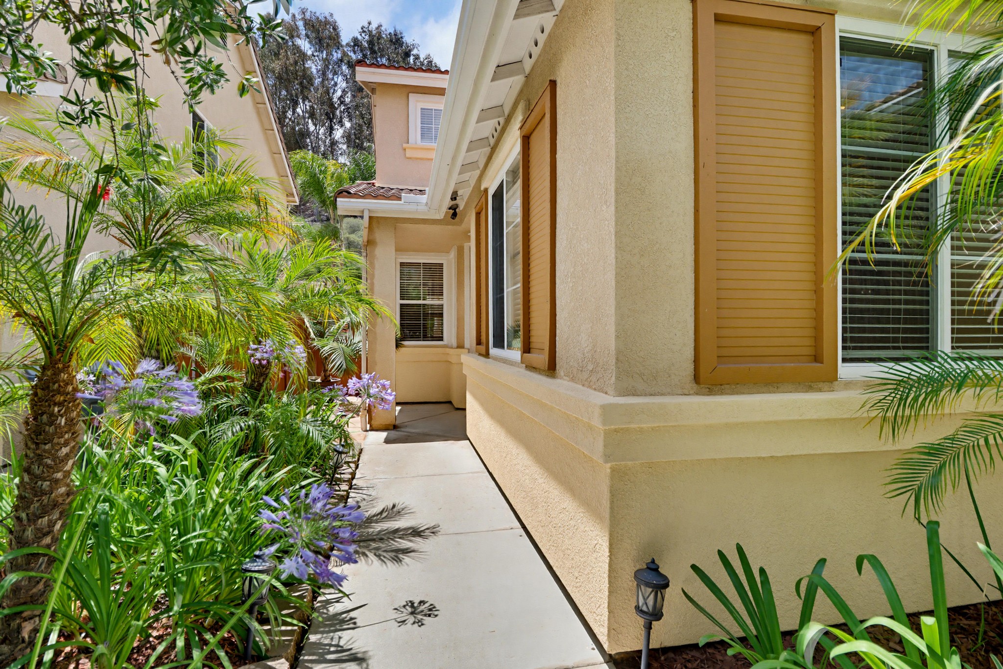 Virtual tour photo 4 of 61 for 11951 Cypress Valley Dr