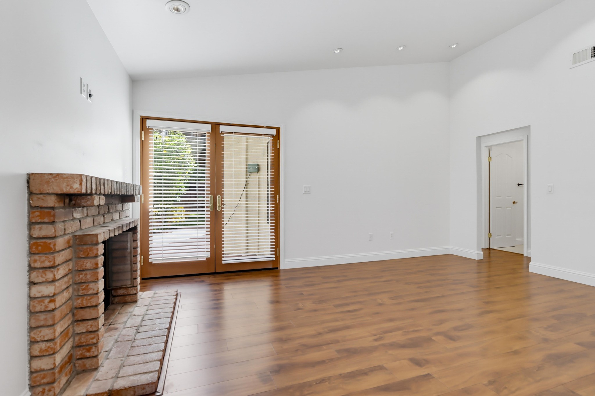 Virtual tour photo 7 of 55 for 11960 Calle Naranja
