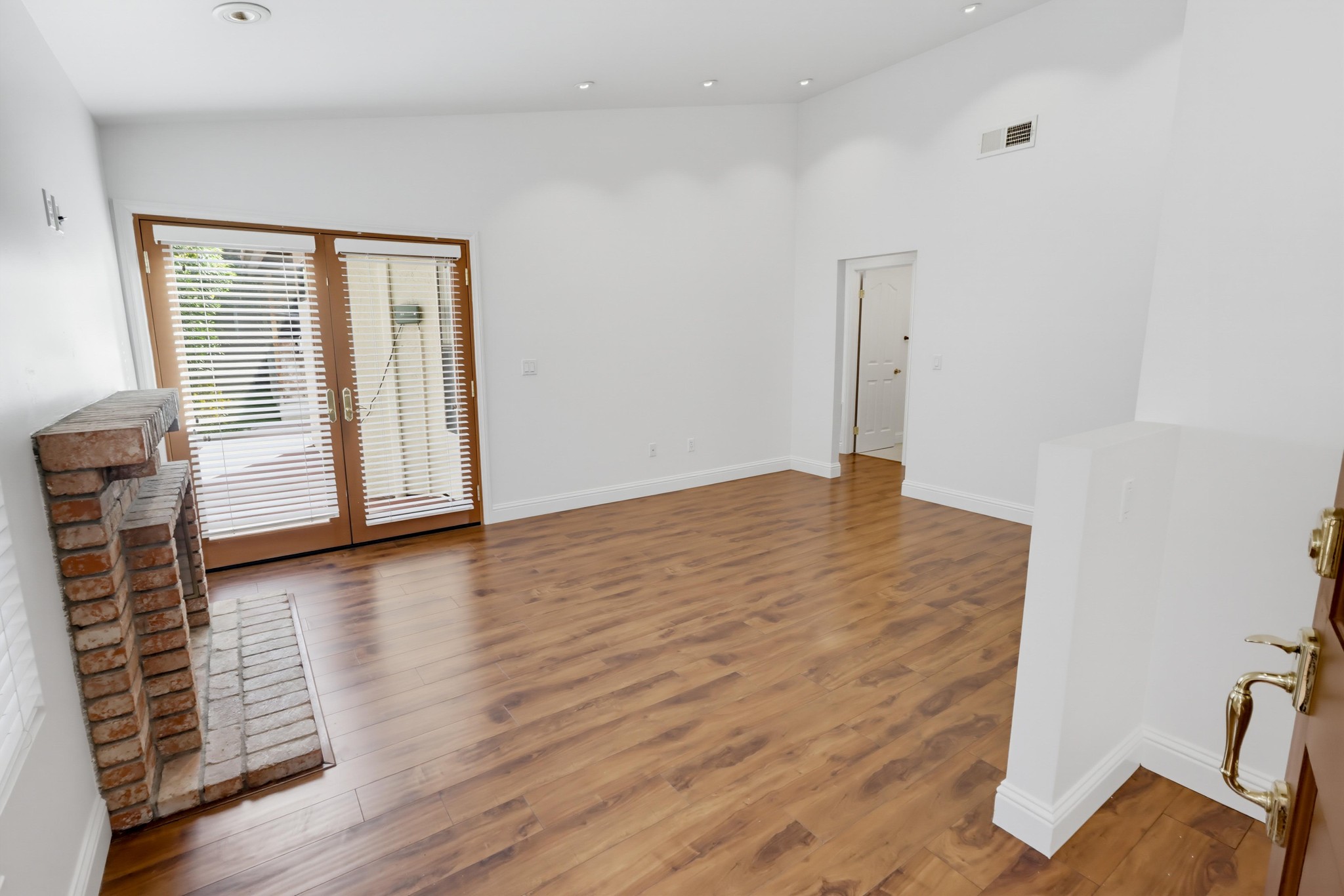 Virtual tour photo 9 of 55 for 11960 Calle Naranja
