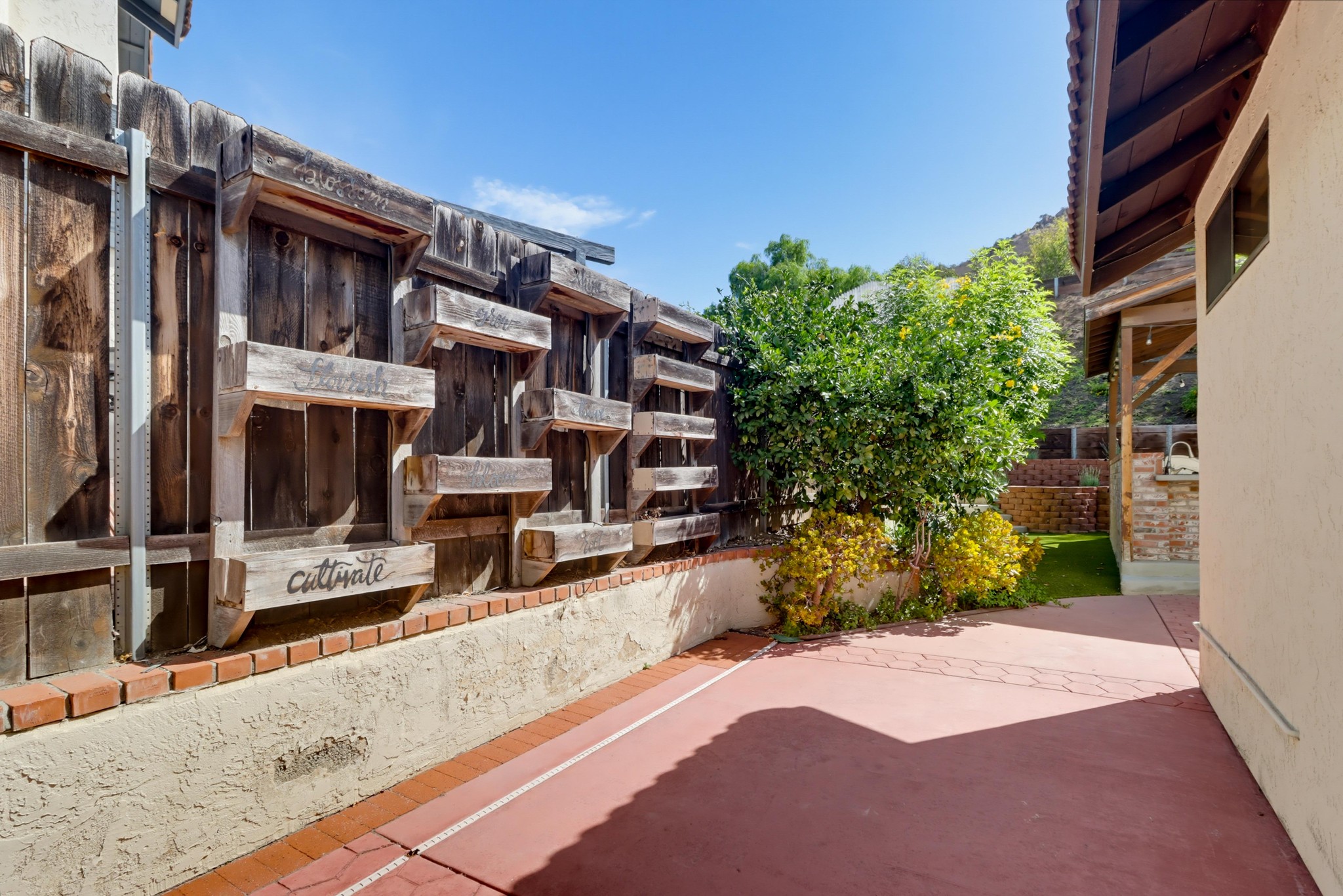Virtual tour photo 34 of 55 for 11960 Calle Naranja