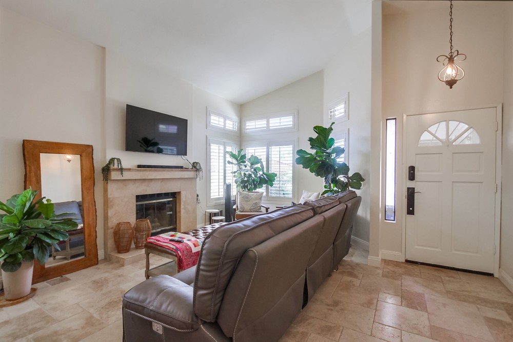 Virtual tour photo 8 of 52 for 11971 Caminito Ryone