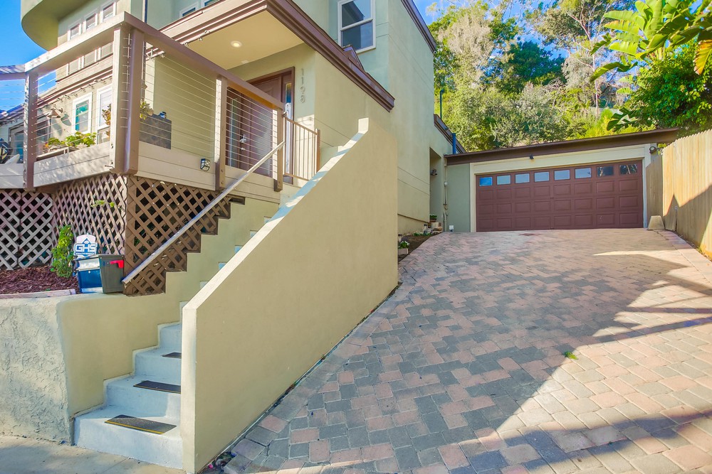 Virtual tour photo 7 of 56 for 1198 Van Nuys St