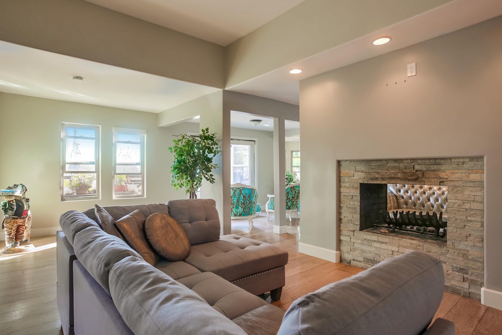 Virtual tour photo 16 of 56 for 1198 Van Nuys St