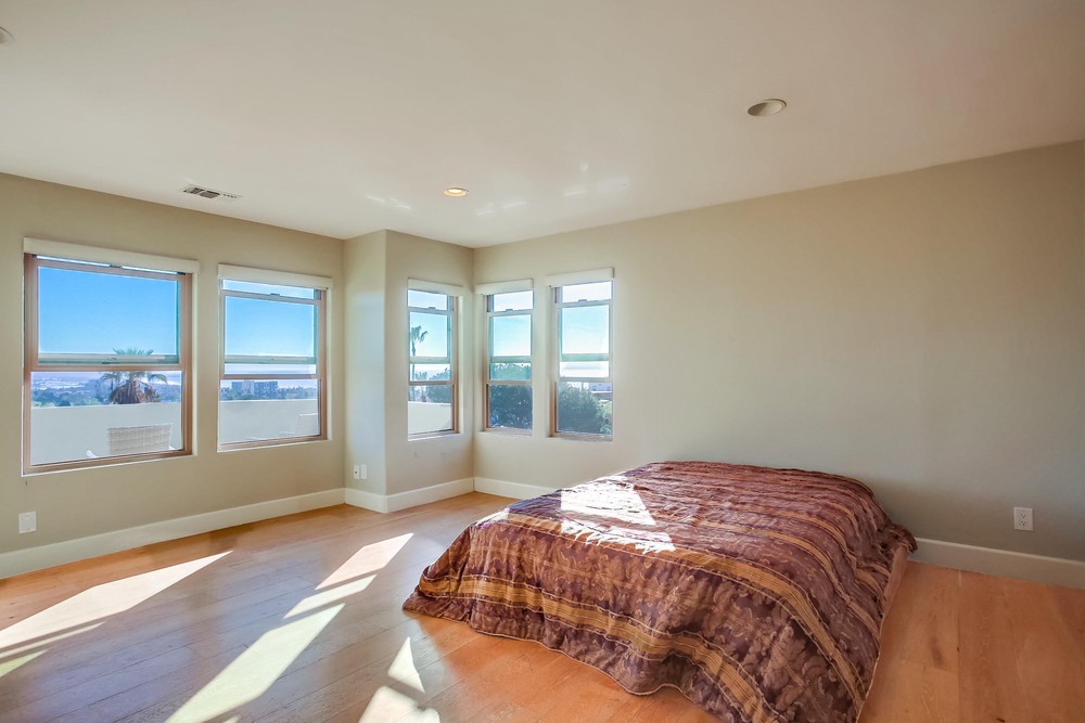 Virtual tour photo 27 of 56 for 1198 Van Nuys St