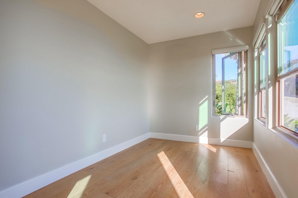 Virtual tour photo 42 of 56 for 1198 Van Nuys St