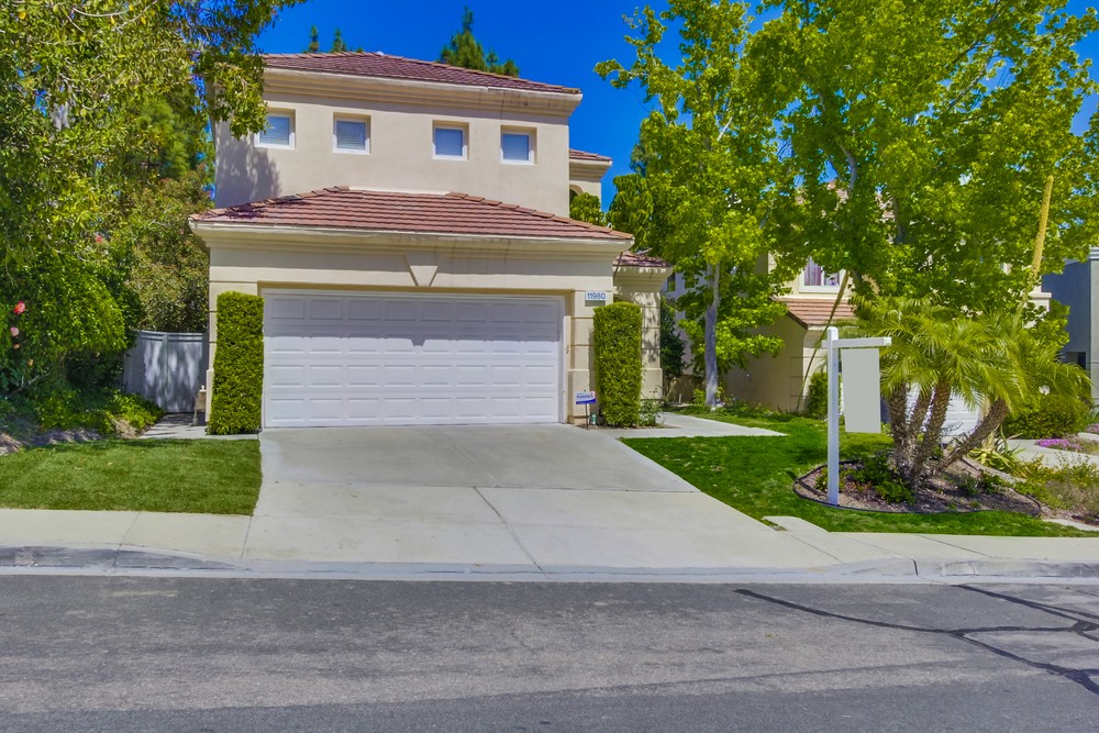 Virtual tour photo 4 of 58 for 11980 Brewster Ct