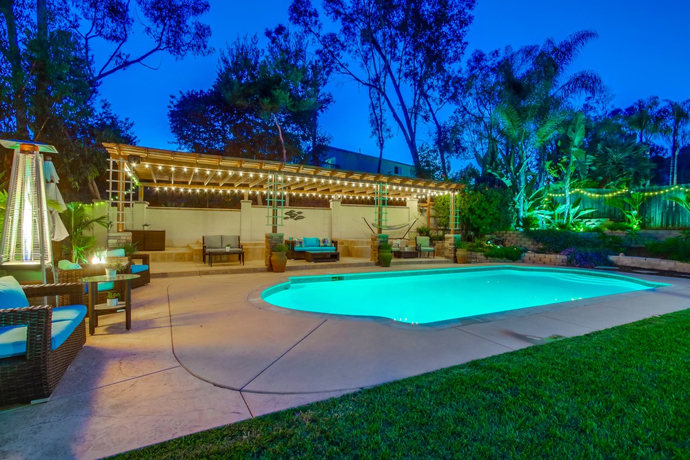 Virtual tour photo 5 of 52 for 11982 Handrich Dr