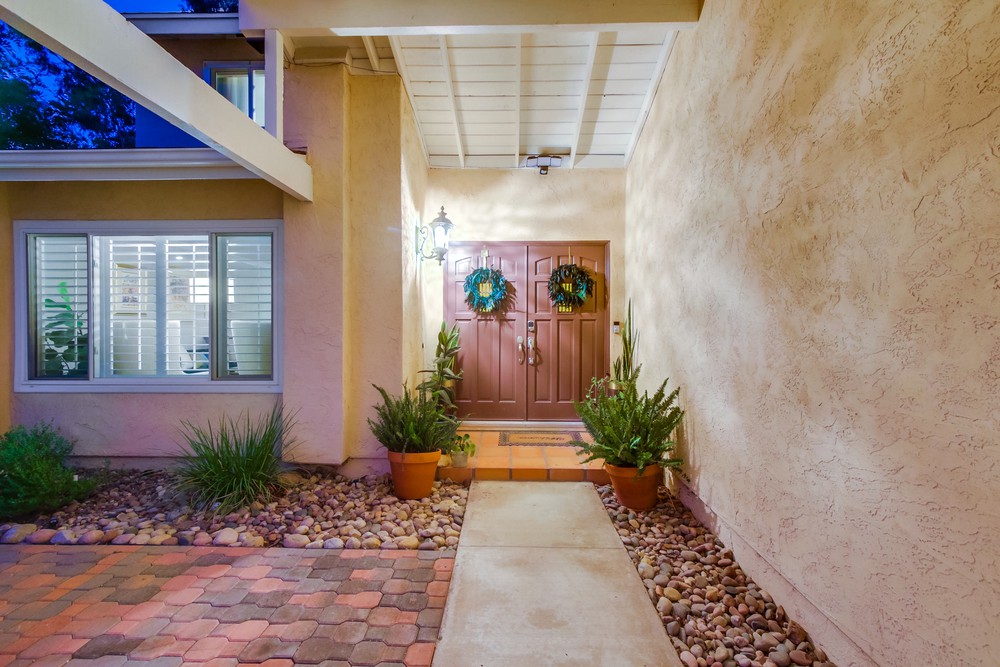 Virtual tour photo 11 of 52 for 11982 Handrich Dr