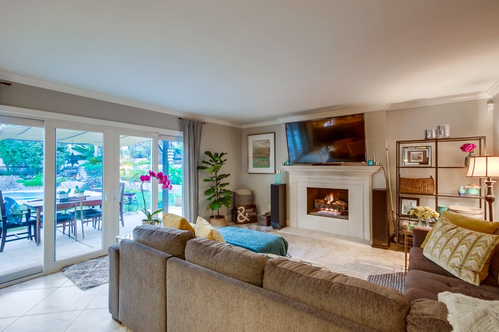 Virtual tour photo 22 of 52 for 11982 Handrich Dr