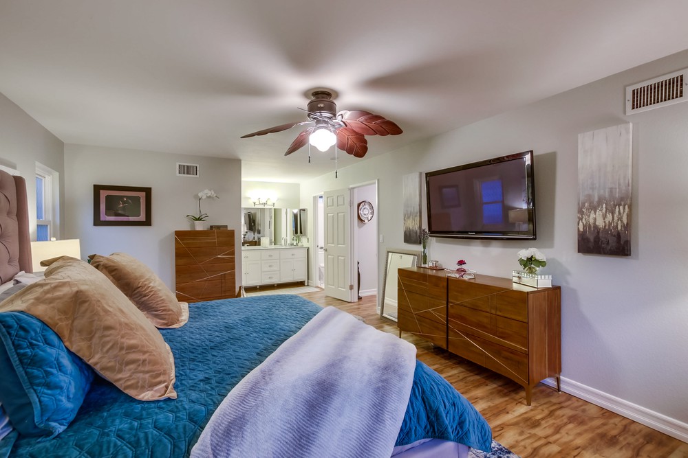 Virtual tour photo 31 of 52 for 11982 Handrich Dr