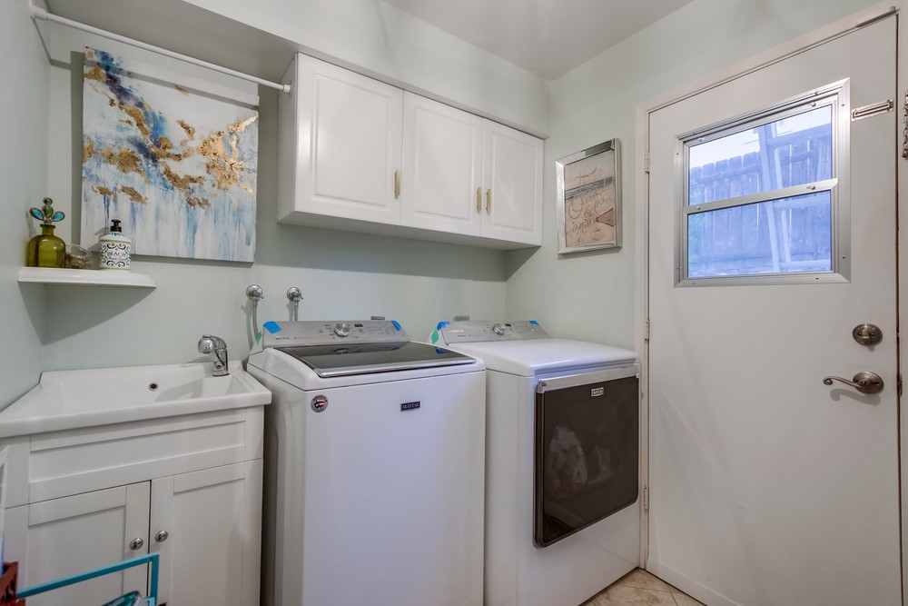 Virtual tour photo 42 of 52 for 11982 Handrich Dr