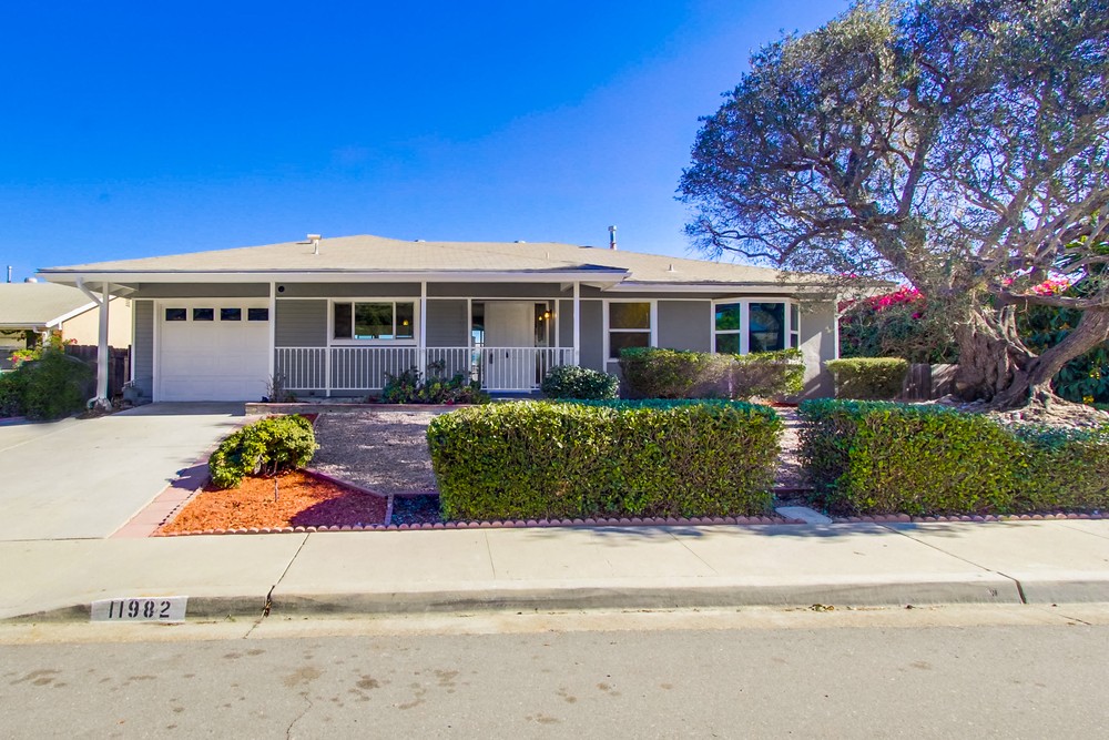 Virtual tour photo 1 of 50 for 11982 Lomica Dr