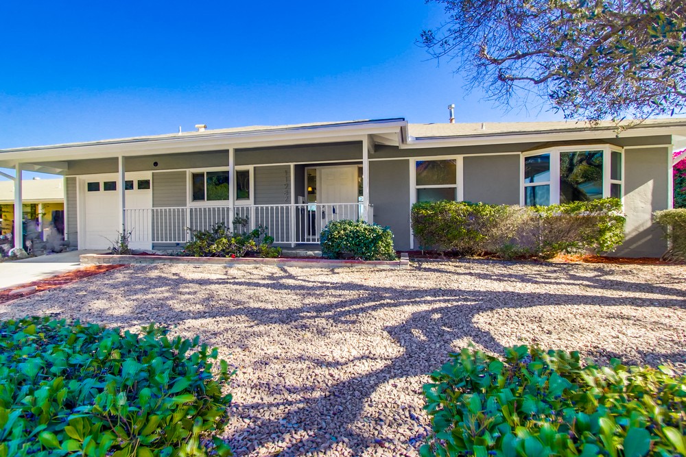 Virtual tour photo 7 of 50 for 11982 Lomica Dr