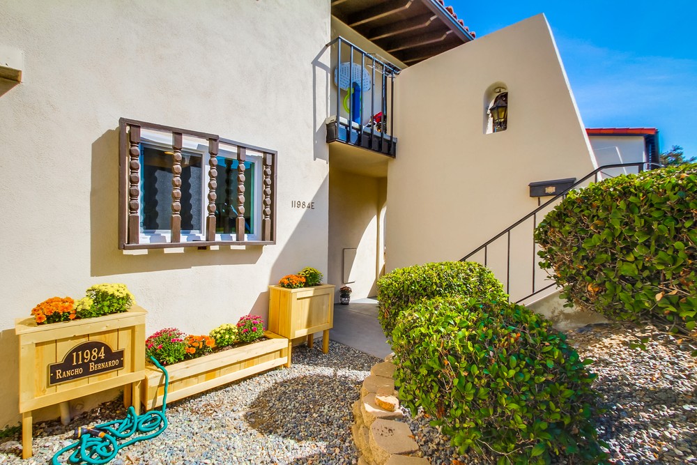 Virtual tour photo 4 of 43 for 11984 Rancho Bernardo Rd E