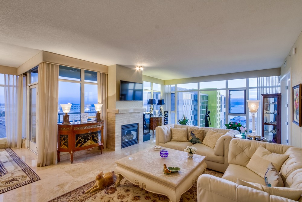Virtual tour photo 15 of 39 for 1199 Pacific Hwy #1506