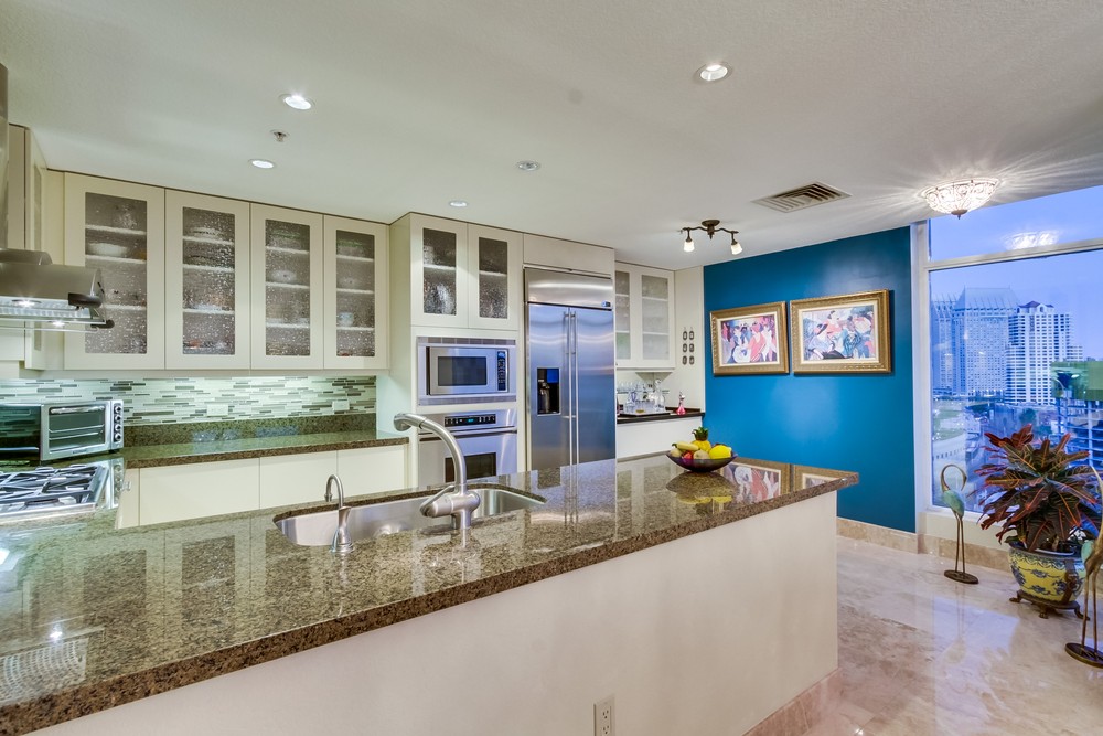 Virtual tour photo 8 of 39 for 1199 Pacific Hwy #1506