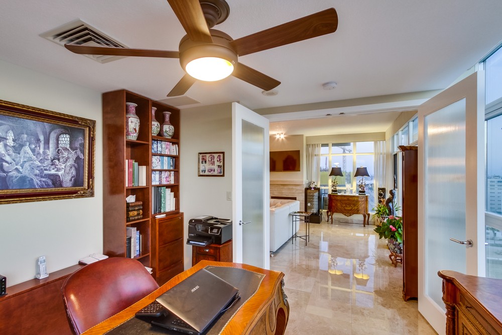 Virtual tour photo 19 of 39 for 1199 Pacific Hwy #1506