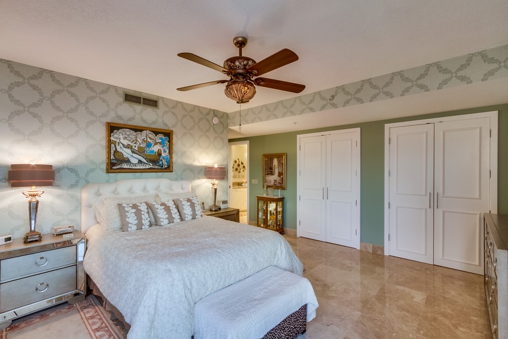 Virtual tour photo 24 of 39 for 1199 Pacific Hwy #1506