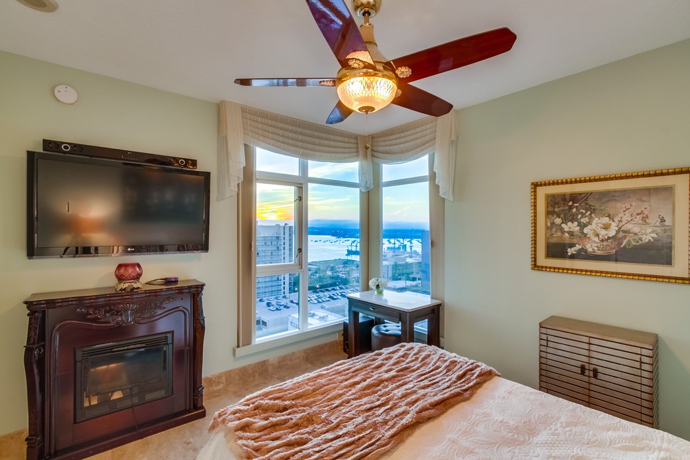 Virtual tour photo 27 of 39 for 1199 Pacific Hwy #1506