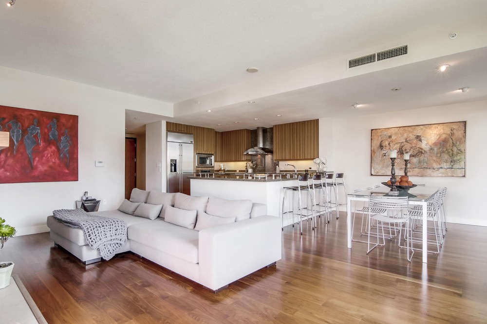 Virtual tour photo 14 of 53 for 1199 Pacific Hwy
