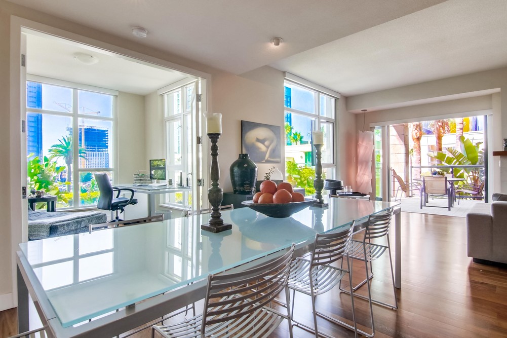 Virtual tour photo 18 of 53 for 1199 Pacific Hwy