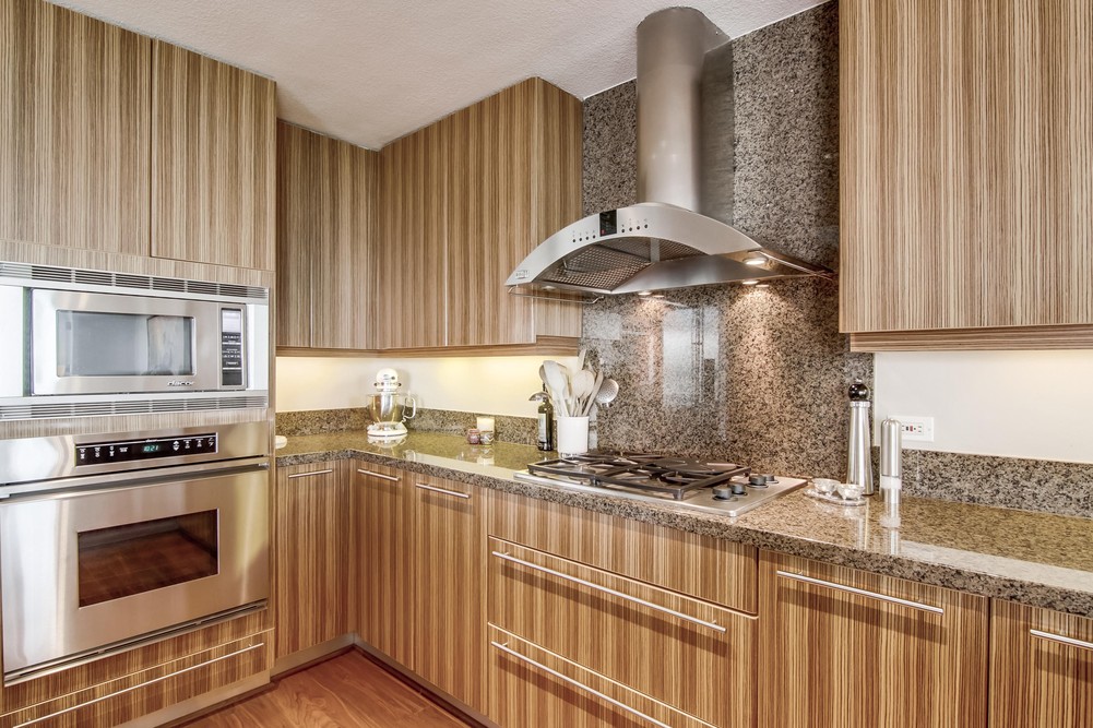 Virtual tour photo 27 of 53 for 1199 Pacific Hwy