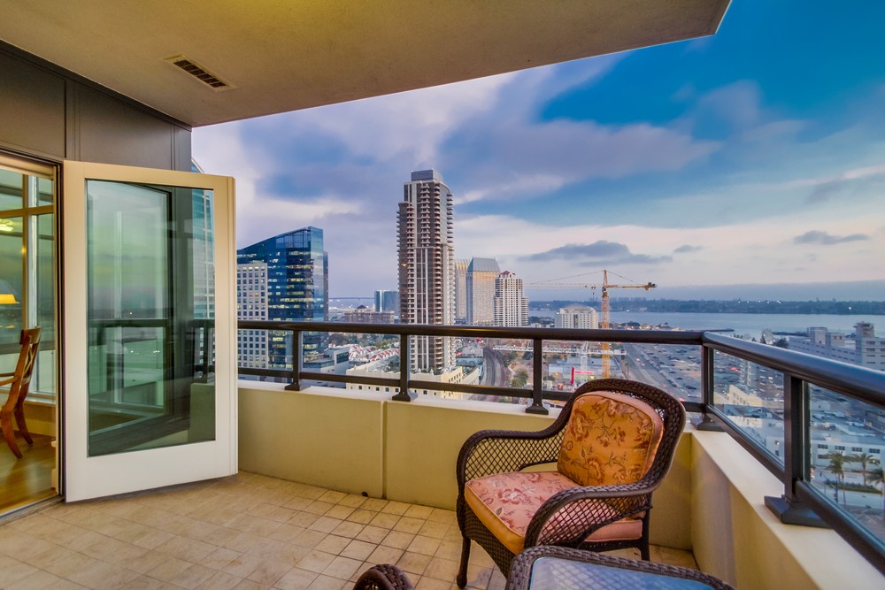 Virtual tour photo 12 of 70 for The Grande #2205