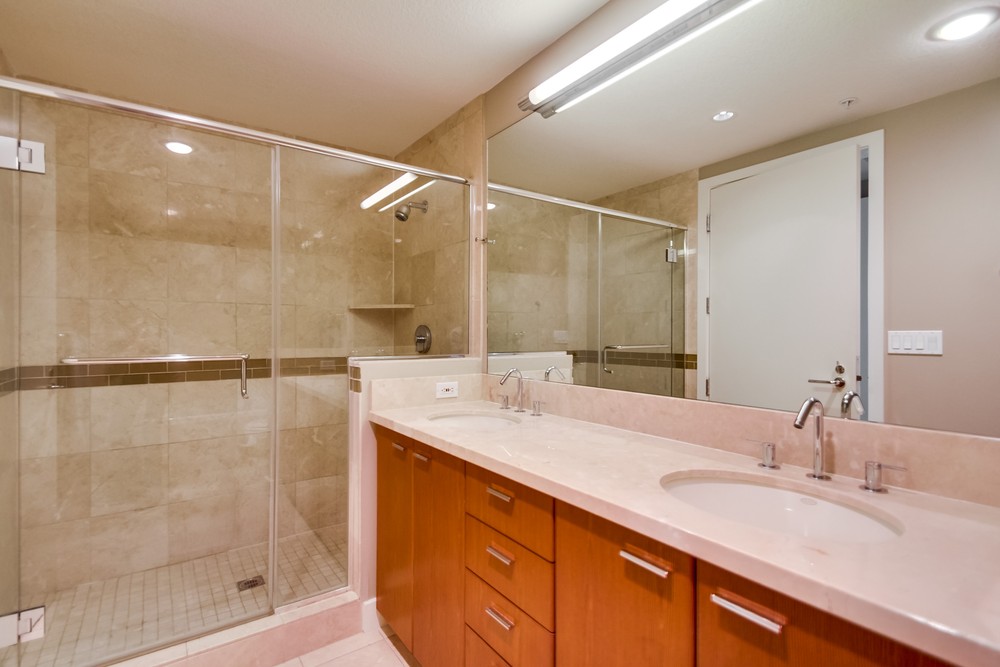 Virtual tour photo 37 of 70 for The Grande #2205