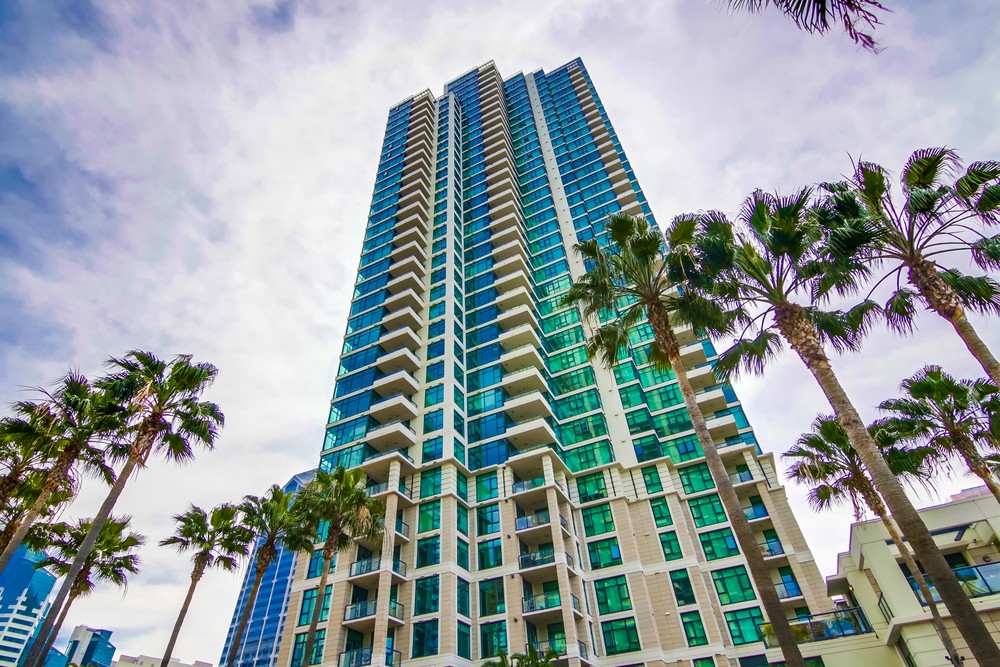 Virtual tour photo 1 of 54 for 1199 Pacific Hwy #404